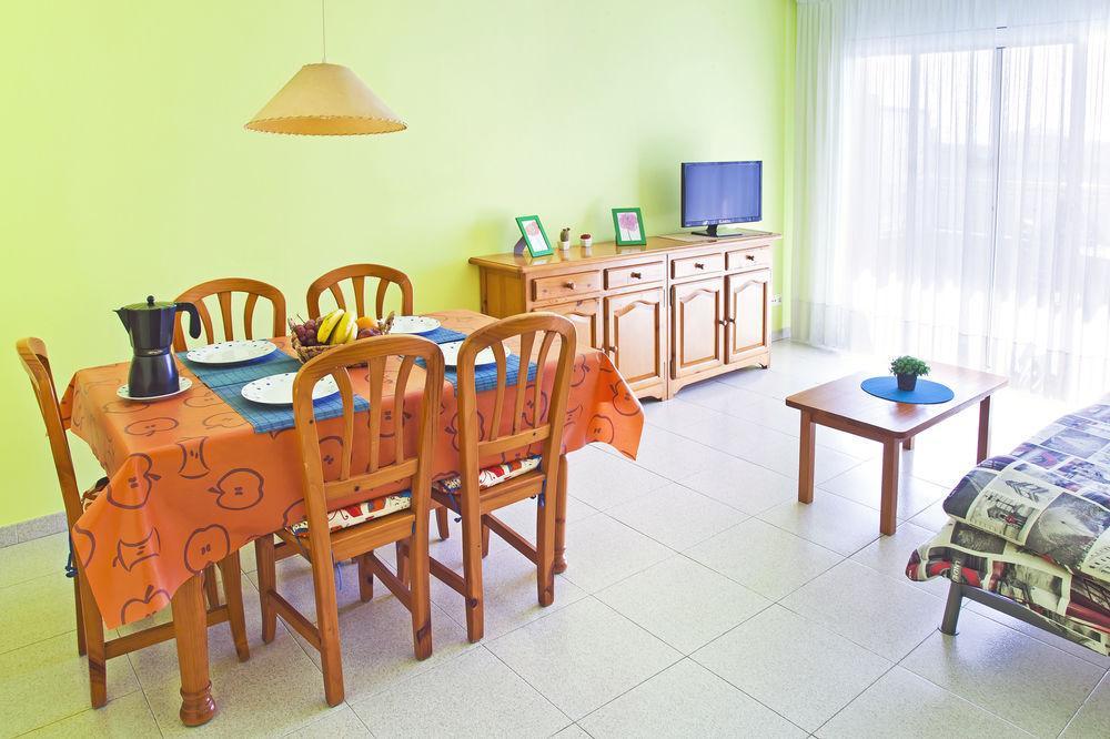 Rvhotels Apartamentos Ses Illes 布拉内斯 外观 照片